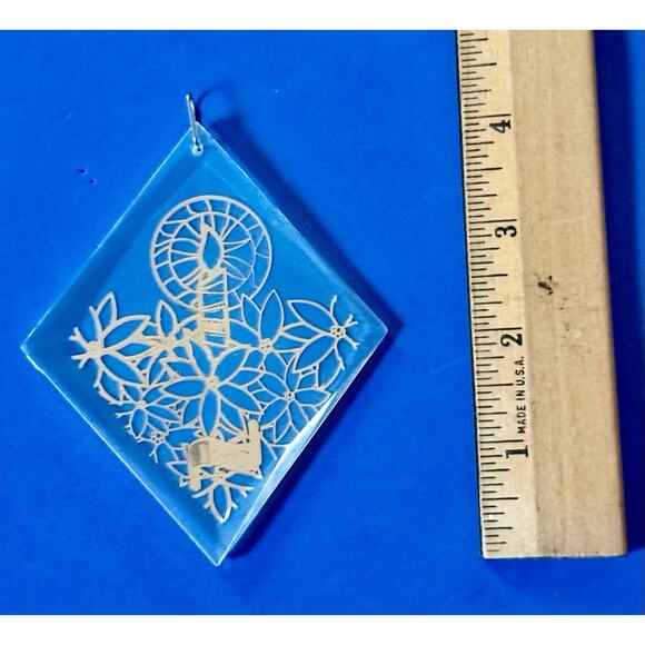 1997 Holiday Treasures Collectors’ Acrylic Lighted Candle Poinsettias Ornament - Picture 13 of 14